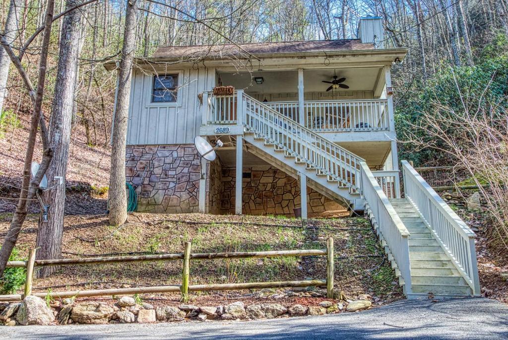 Hemlock Hollow, Pool Access, 1089 Free Tickets Each Paid Day, Dollywood And More Sevierville Exterior photo